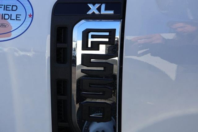 2026 Ford Super Duty F-550 DRW XL