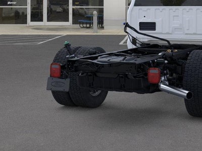 2025 Ford Super Duty F-550 DRW XL