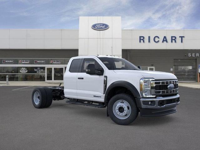 2025 Ford Super Duty F-550 DRW XL