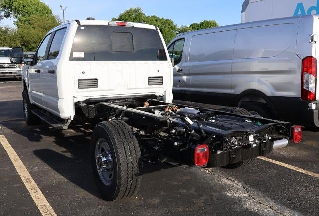 2026 Ford Super Duty F-350 SRW ® XL