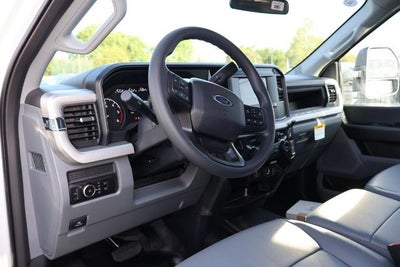 2026 Ford Super Duty F-350 SRW ® XL