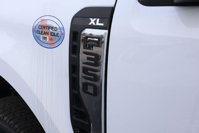 2026 Ford Super Duty F-350 DRW XL