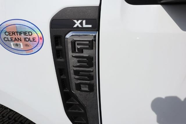 2026 Ford Super Duty F-350 DRW XL