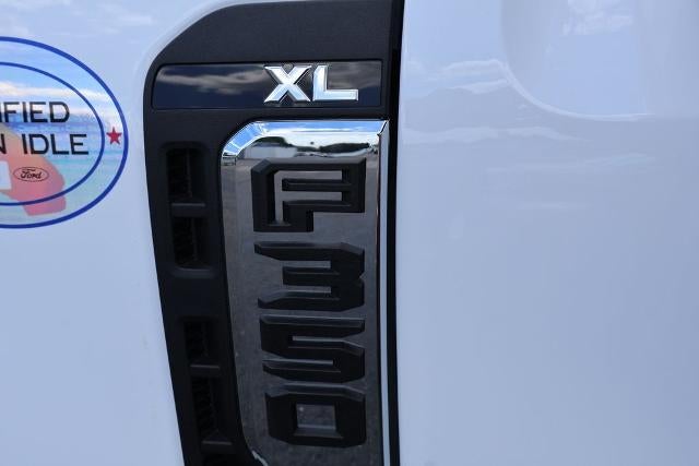 2026 Ford Super Duty F-350 DRW XL