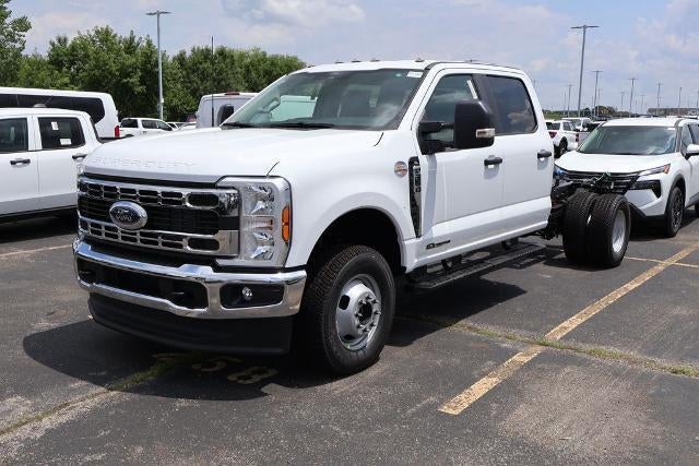2026 Ford Super Duty F-350 DRW XL