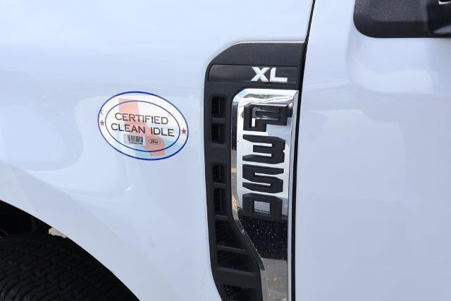 2026 Ford Super Duty F-350 DRW XL
