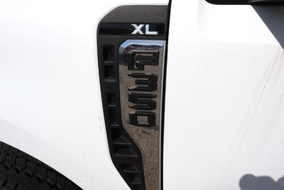 2026 Ford Super Duty F-350 SRW XL