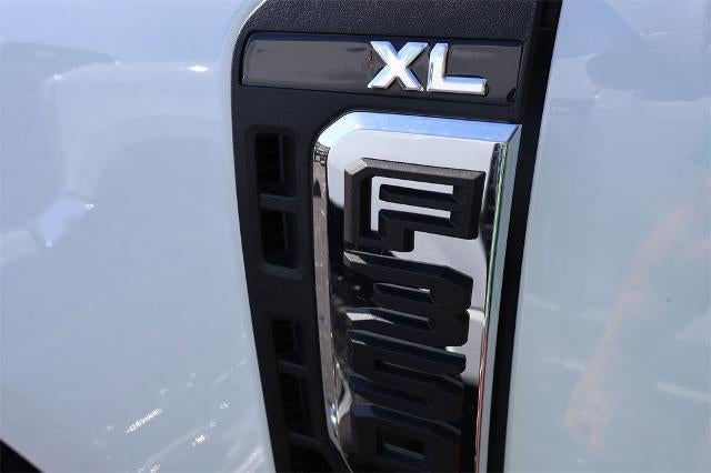 2025 Ford Super Duty F-350 DRW XL