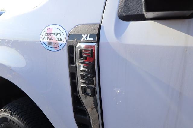 2026 Ford Super Duty F-350 DRW XL