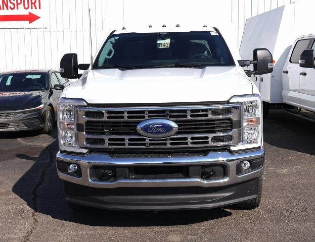 2026 Ford Super Duty F-350 DRW XL