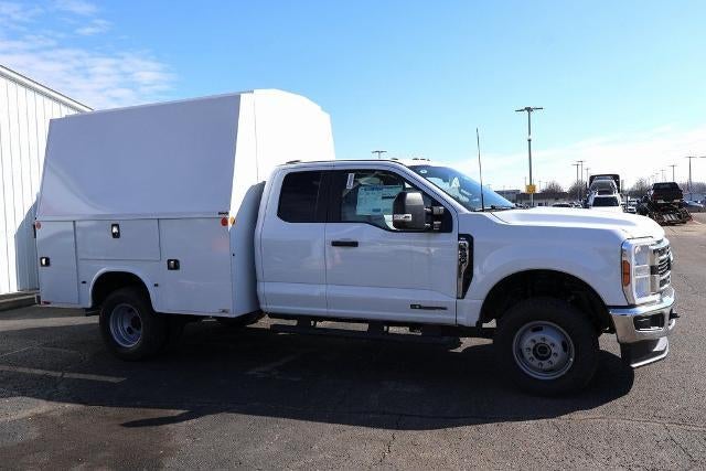 2026 Ford Super Duty F-350 DRW XL
