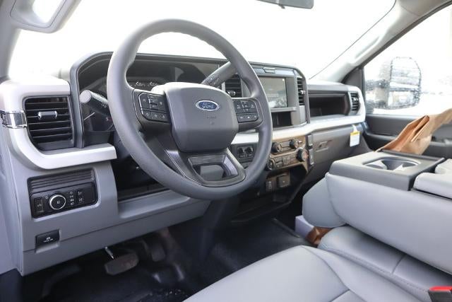 2026 Ford Super Duty F-550 DRW XL