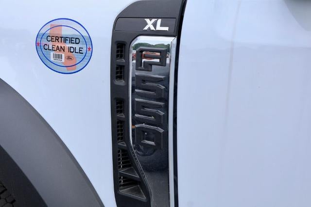 2026 Ford Super Duty F-550 DRW XL