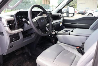 2026 Ford Super Duty F-550 DRW XL