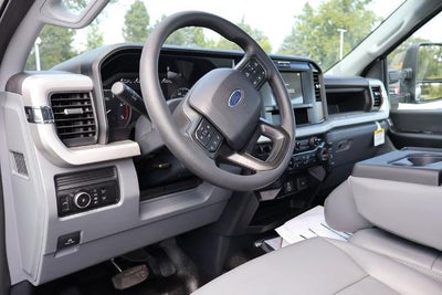 2026 Ford Super Duty F-550 DRW XL