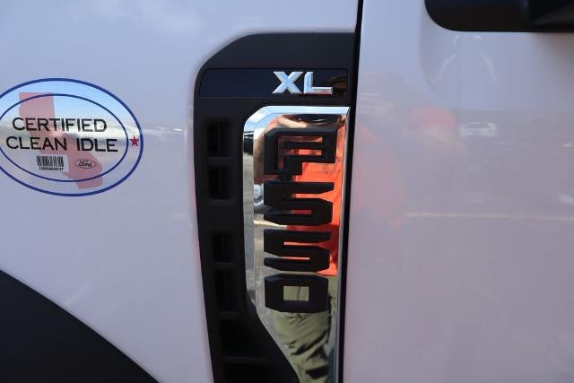 2026 Ford Super Duty F-550 DRW XL
