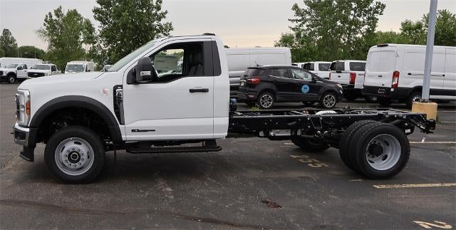 2025 Ford Super Duty F-550 DRW XL