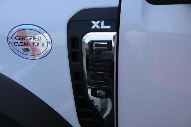 2026 Ford Super Duty F-550 DRW XL