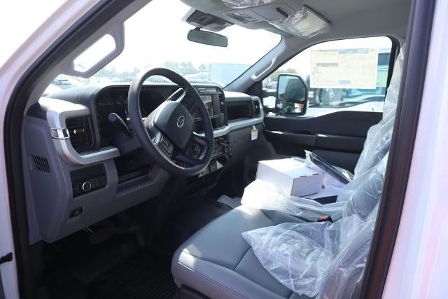 2026 Ford Super Duty F-550 DRW XL