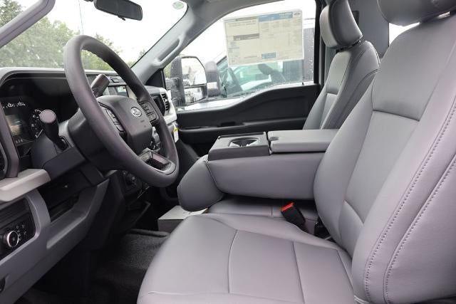 2026 Ford Super Duty F-550 DRW XL