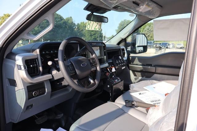 2026 Ford Super Duty F-550 DRW XL