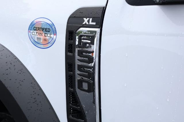 2026 Ford Super Duty F-550 DRW XL