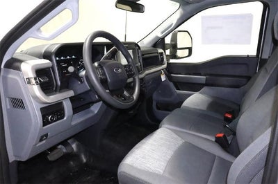 2025 Ford Super Duty F-600 DRW XLT