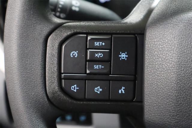 2025 Ford Super Duty F-600 DRW XLT