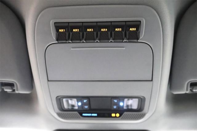 2025 Ford Super Duty F-600 DRW XLT