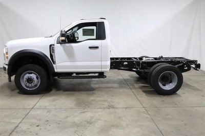 2025 Ford Super Duty F-600 DRW XLT