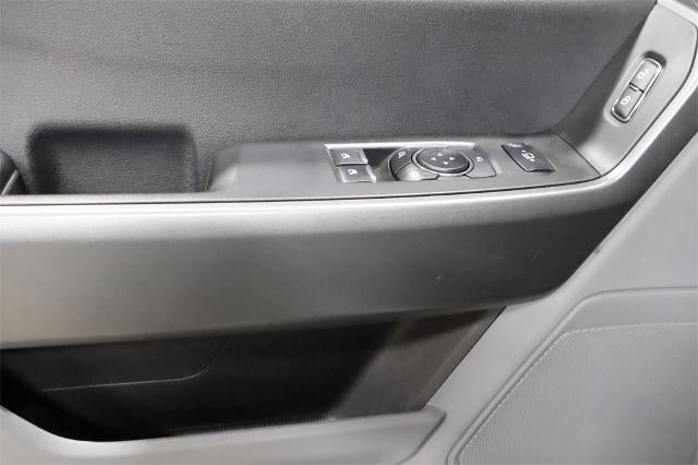 2025 Ford Super Duty F-600 DRW XLT