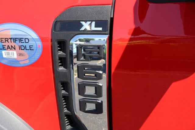2025 Ford Super Duty F-600 DRW XL
