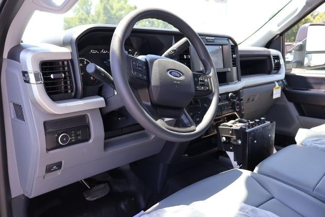2026 Ford Super Duty F-600 DRW XL