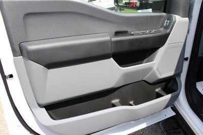 2025 Ford F-750SD Base