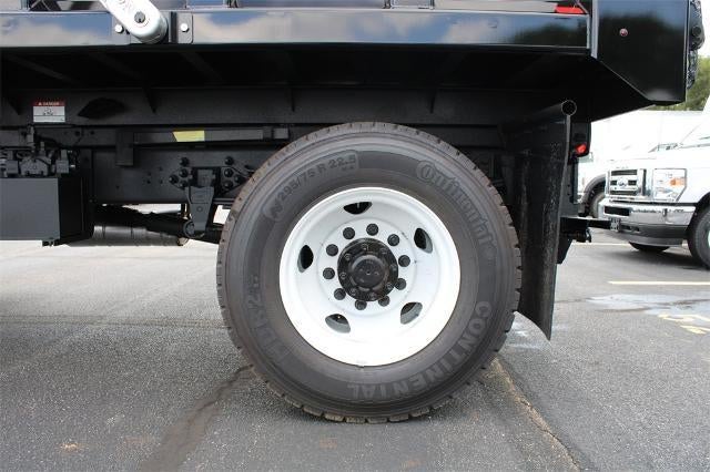 2025 Ford F-750SD Base