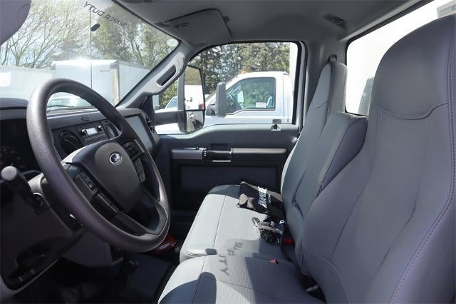 2025 Ford F-750SD Base