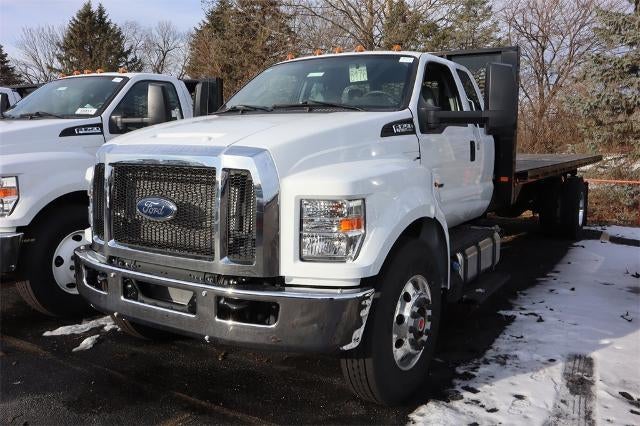 2025 Ford F-750SD Base