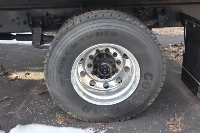 2025 Ford F-750SD Base