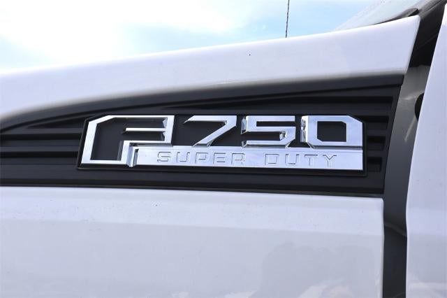 2025 Ford F-750SD Base