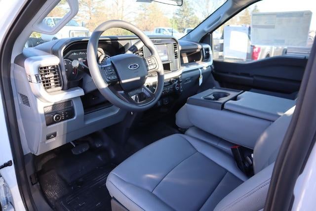 2025 Ford Super Duty F-350 SRW XL