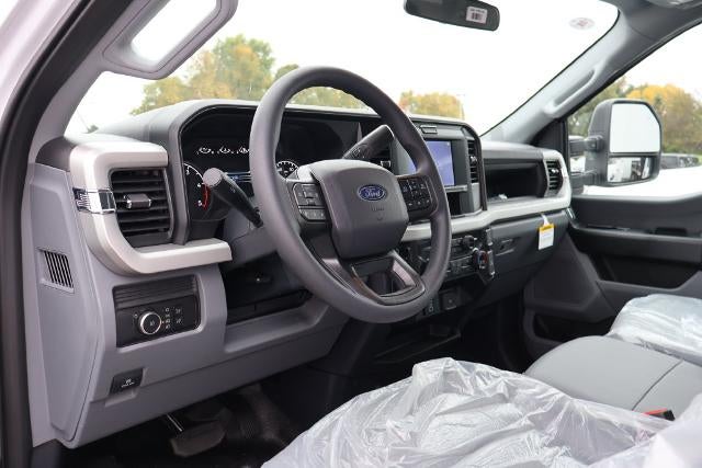 2027 Ford Super Duty F-550 DRW XL