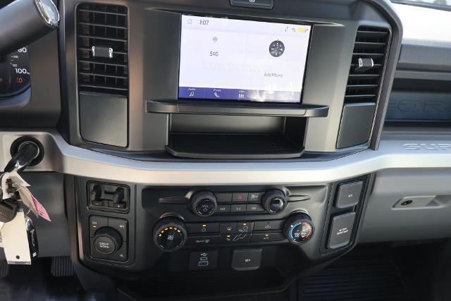 2027 Ford Super Duty F-550 DRW XL