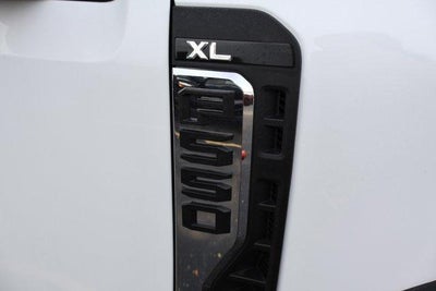 2026 Ford Super Duty F-550 DRW XL