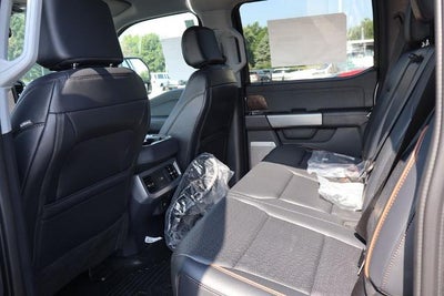 2026 Ford Super Duty F-550 DRW Lariat
