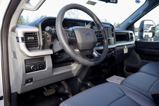 2026 Ford Super Duty F-550 DRW XL