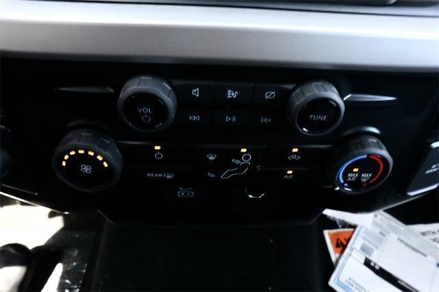 2023 Ford Super Duty F-450 DRW XLT