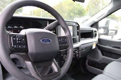 2024 Ford Super Duty F-550 DRW XL