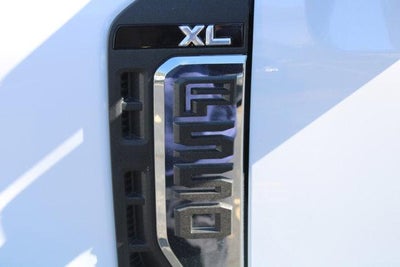 2024 Ford Super Duty F-550 DRW XL