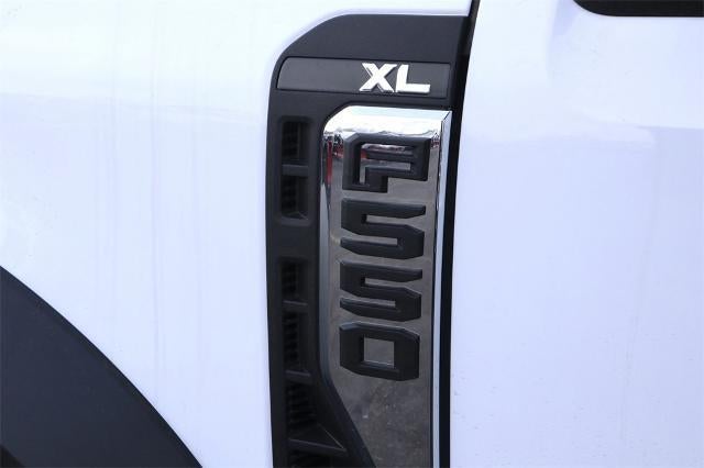 2024 Ford Super Duty F-550 DRW XL