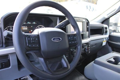 2024 Ford Super Duty F-550 DRW XL